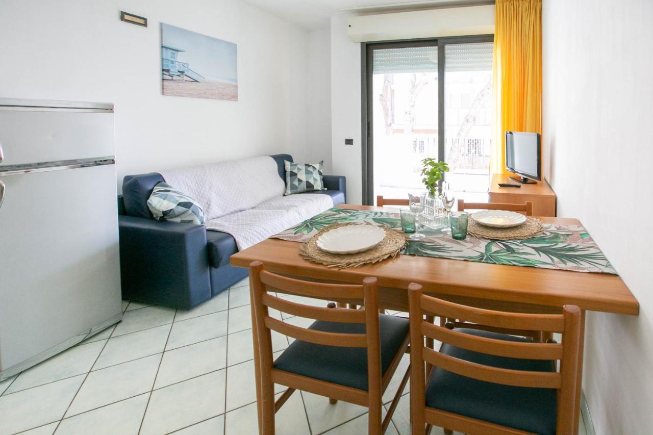 Residence Villa Dei Pini Rimini Zewnętrze zdjęcie
