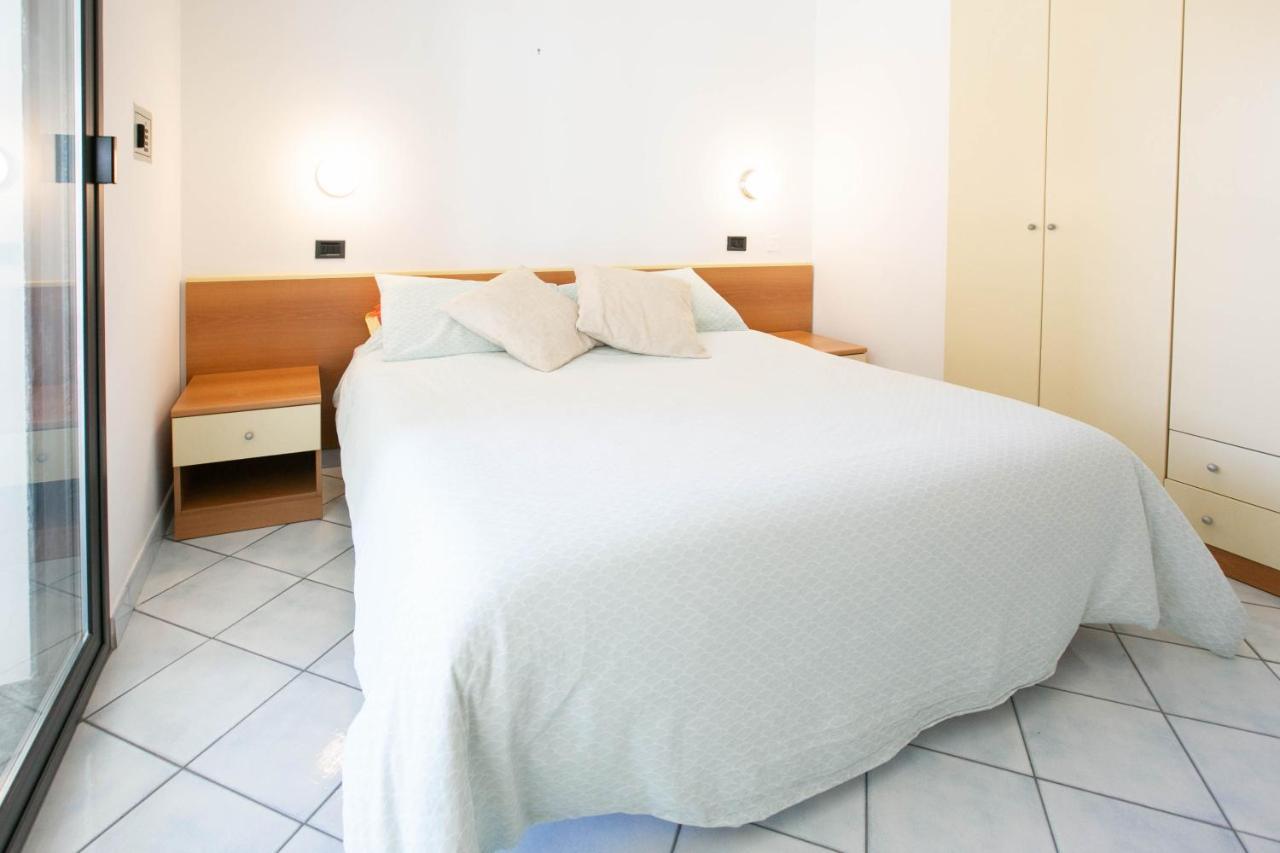 Residence Villa Dei Pini Rimini Zewnętrze zdjęcie