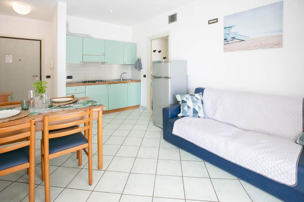 Residence Villa Dei Pini Rimini Zewnętrze zdjęcie