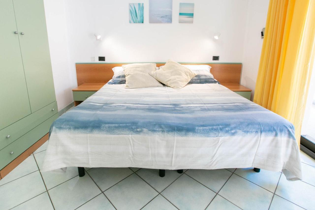 Residence Villa Dei Pini Rimini Zewnętrze zdjęcie