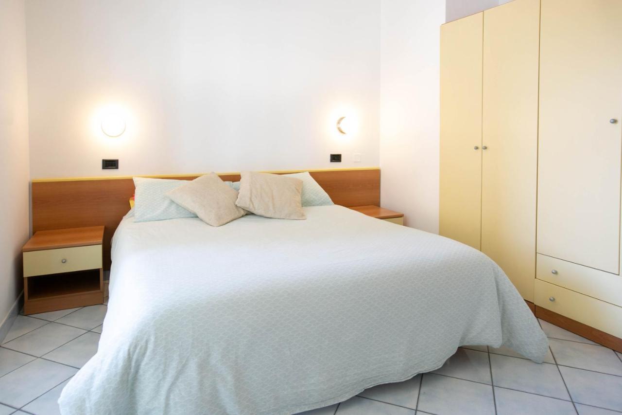 Residence Villa Dei Pini Rimini Zewnętrze zdjęcie