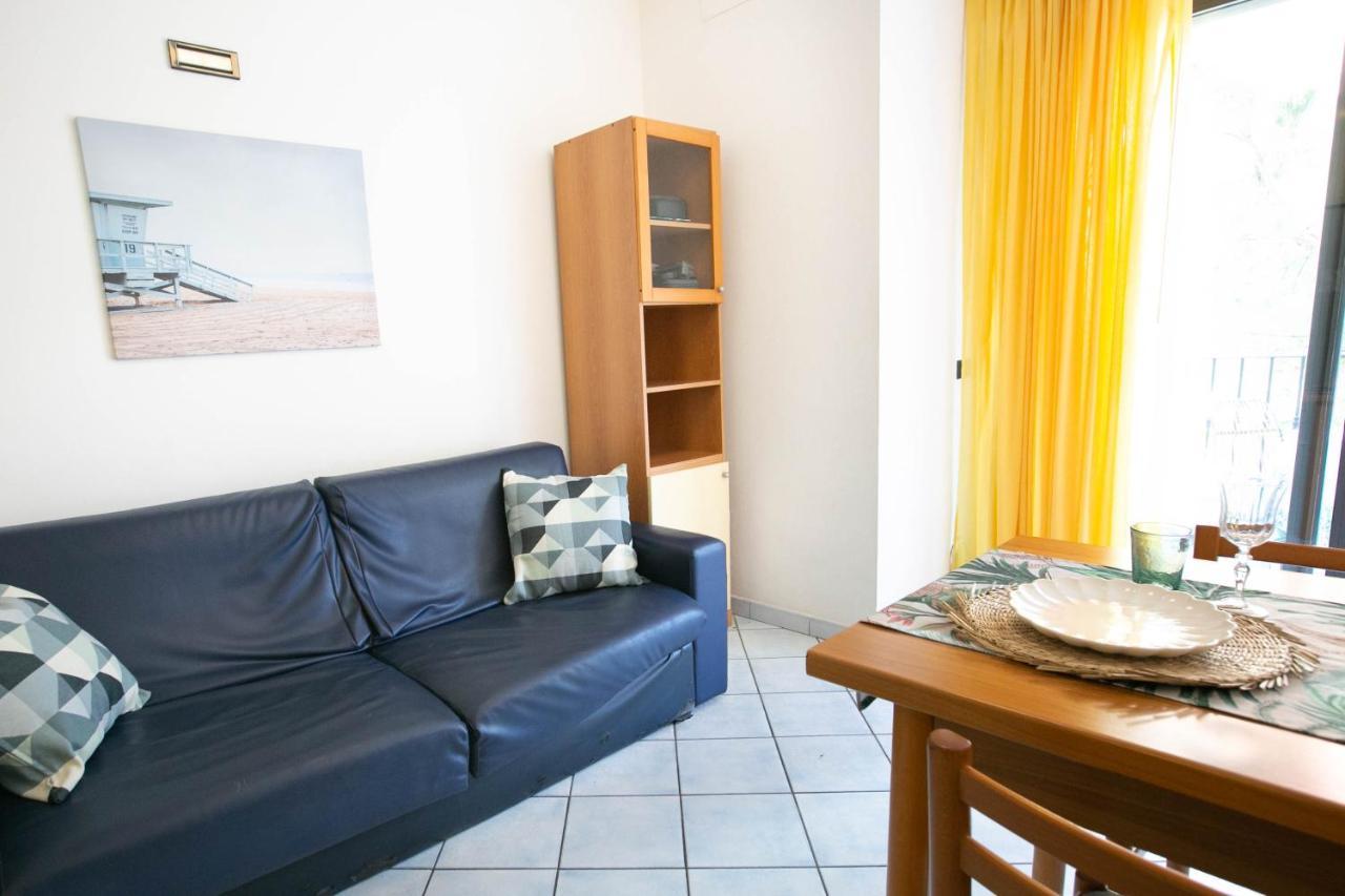 Residence Villa Dei Pini Rimini Zewnętrze zdjęcie