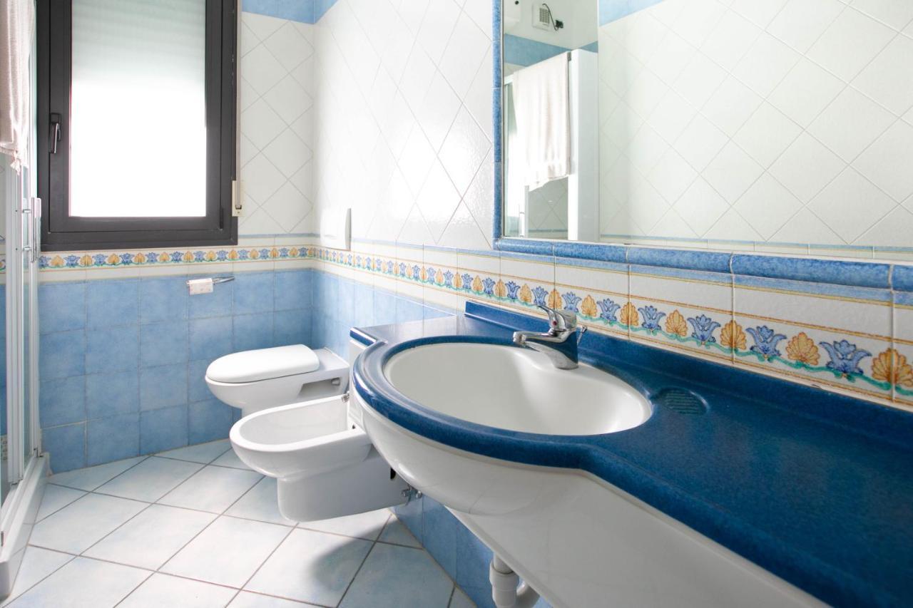 Residence Villa Dei Pini Rimini Zewnętrze zdjęcie