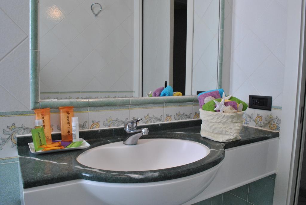 Residence Villa Dei Pini Rimini Zewnętrze zdjęcie