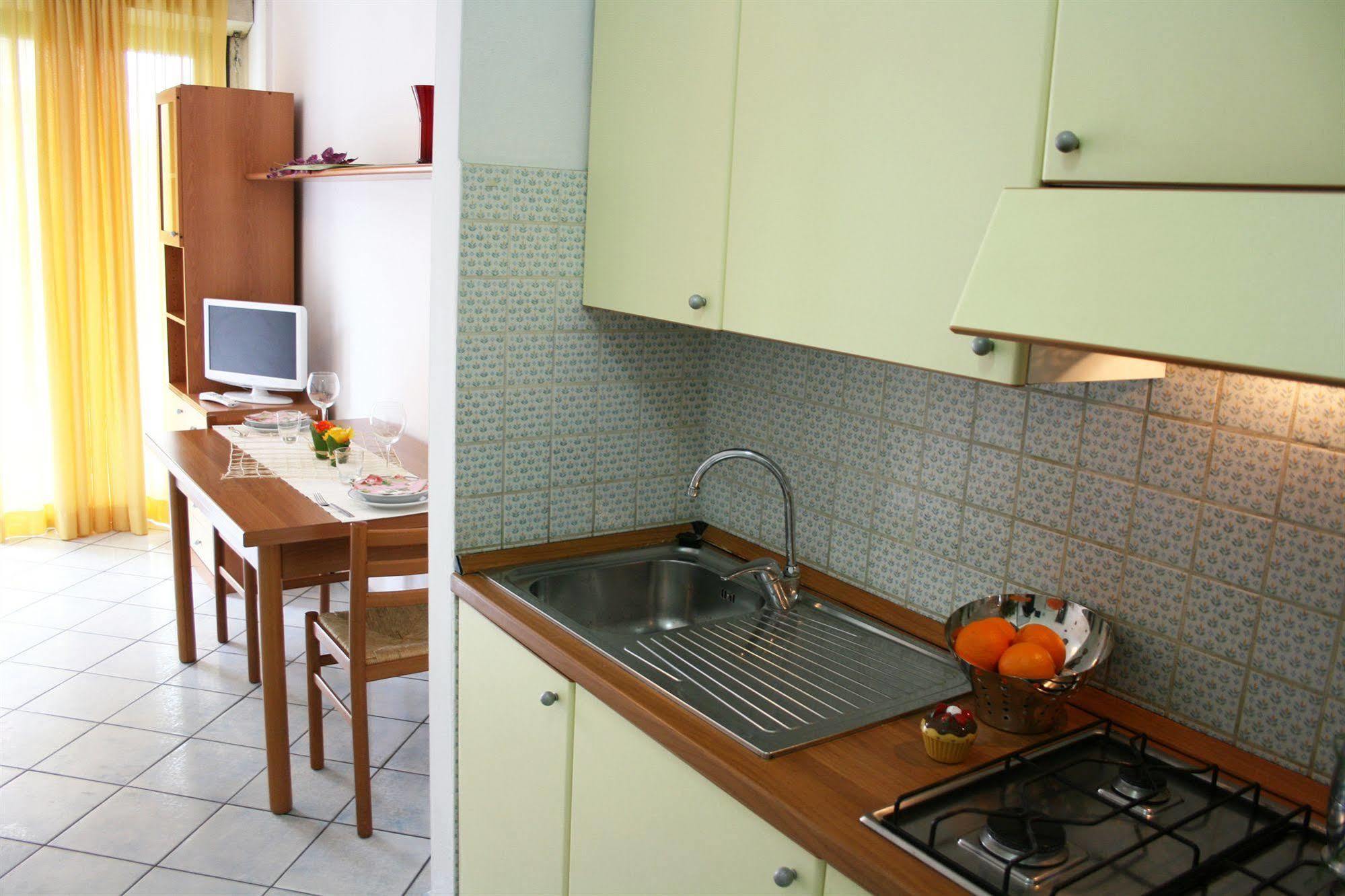 Residence Villa Dei Pini Rimini Zewnętrze zdjęcie